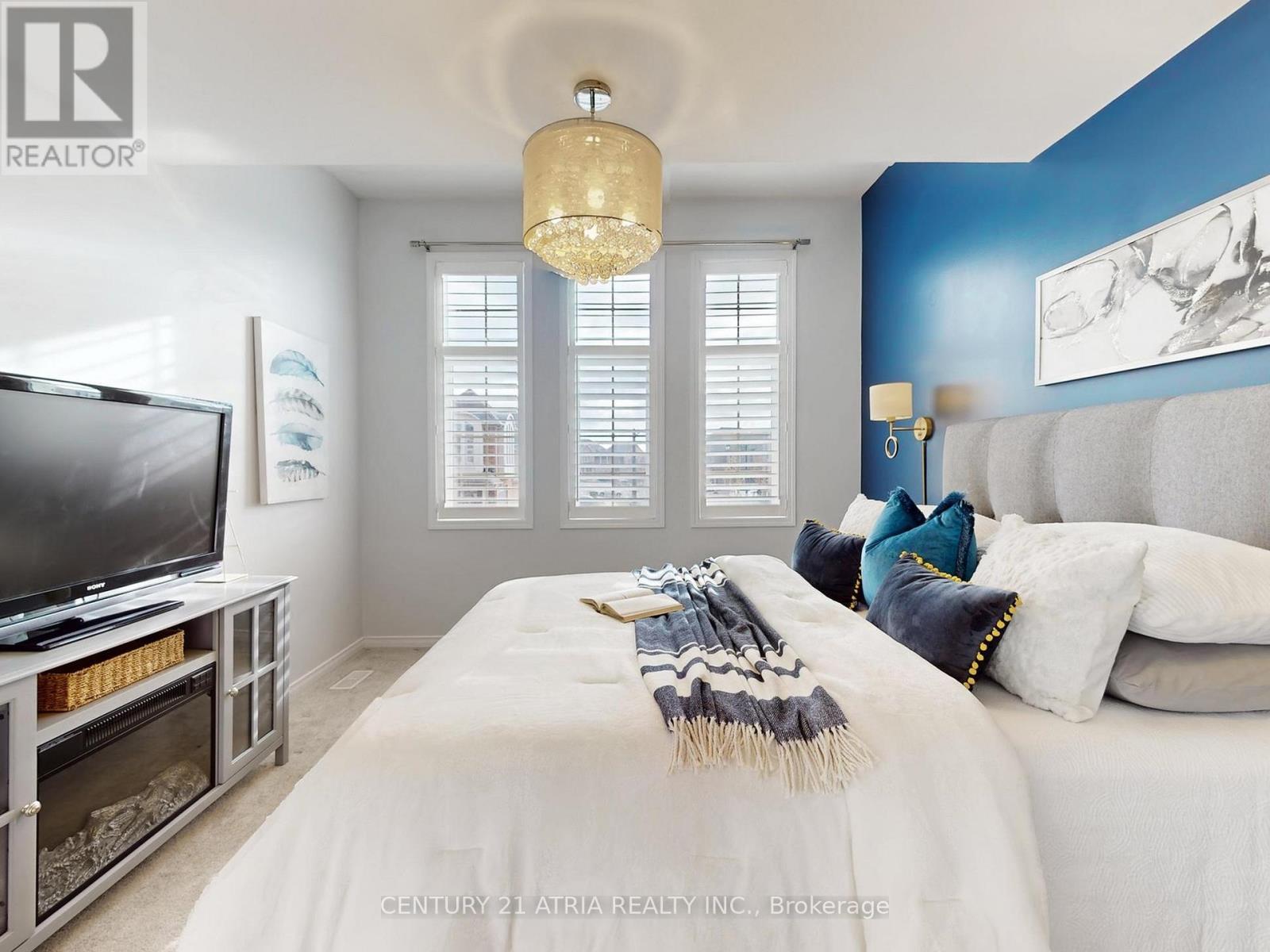 43 Stockell Crescent, Ajax, ON - Indoor Photo Showing Bedroom