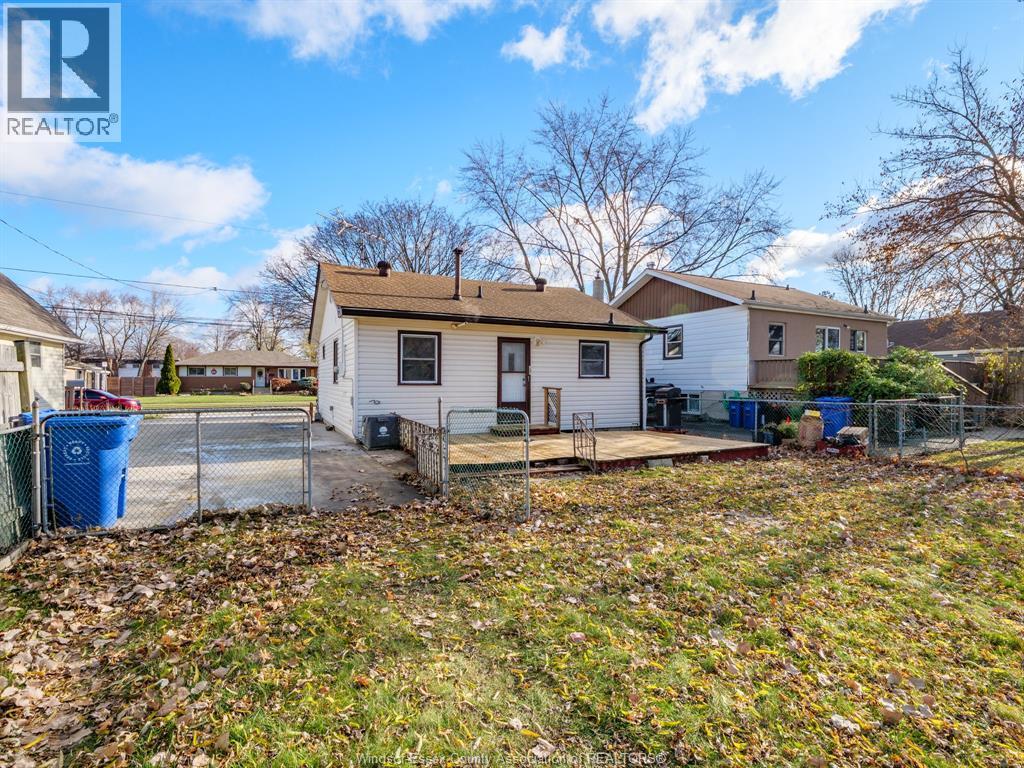 1797 Balfour Boulevard, Windsor, ON - Outdoor