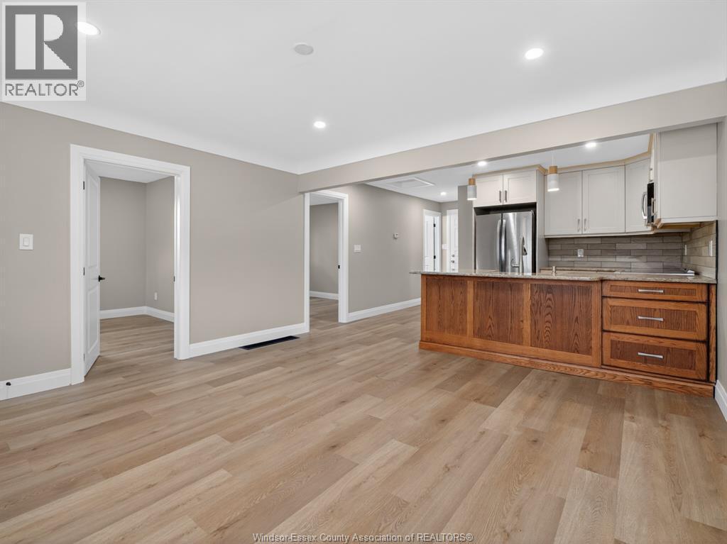 1797 Balfour Boulevard, Windsor, ON - Indoor Photo Showing Kitchen