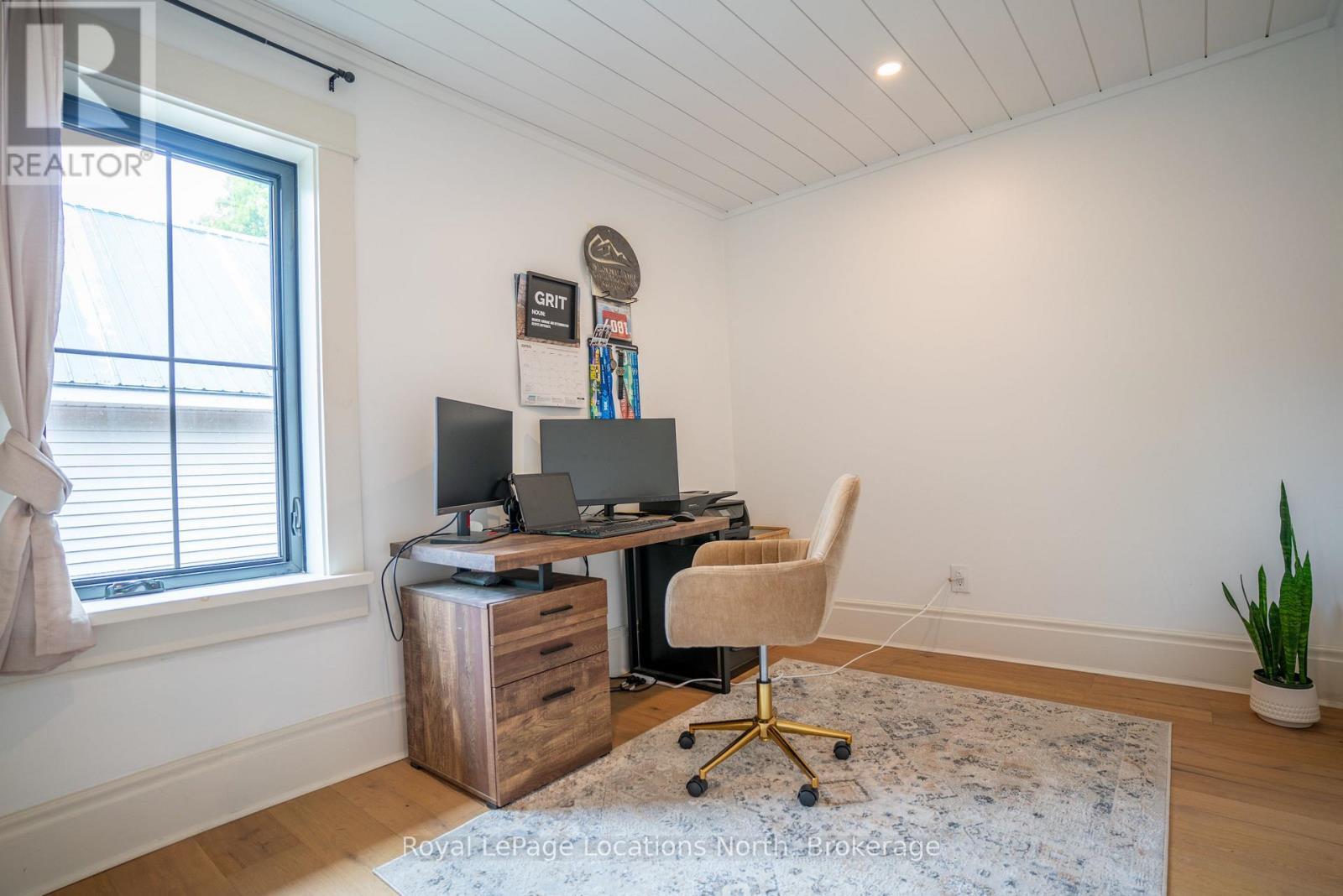 24 Marshall Street W, Meaford, ON - Indoor Photo Showing Office