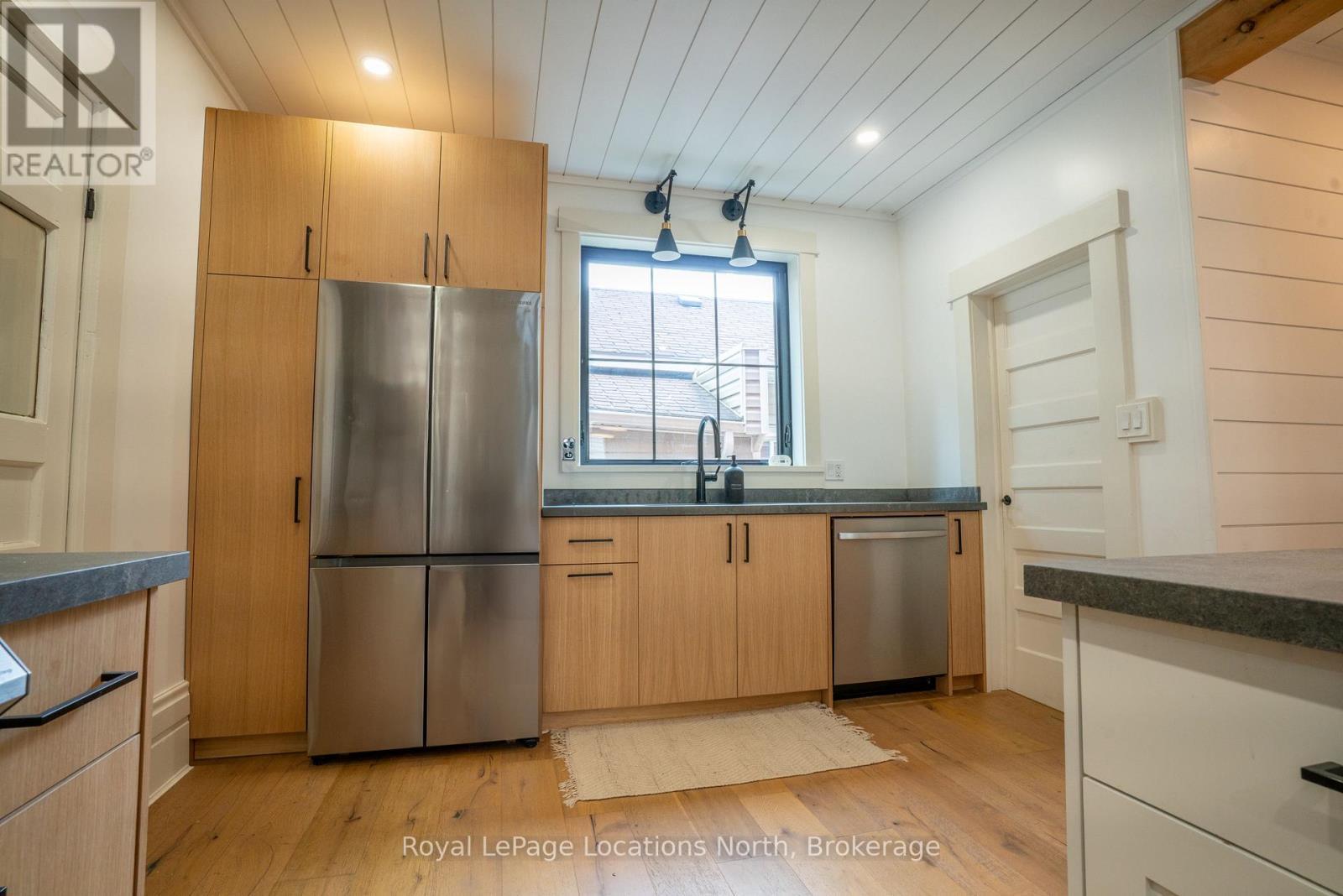 24 Marshall Street W, Meaford, ON - Indoor Photo Showing Kitchen