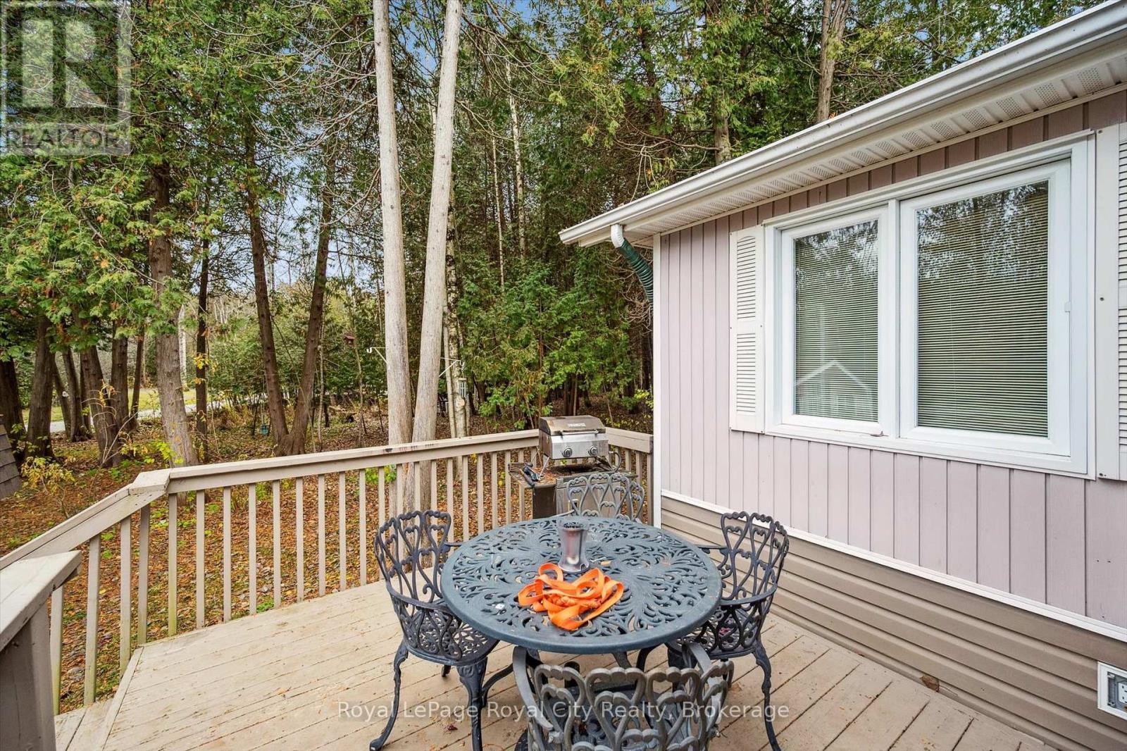 10 Spruce Avenue, Puslinch, ON - Outdoor With Deck Patio Veranda With Exterior