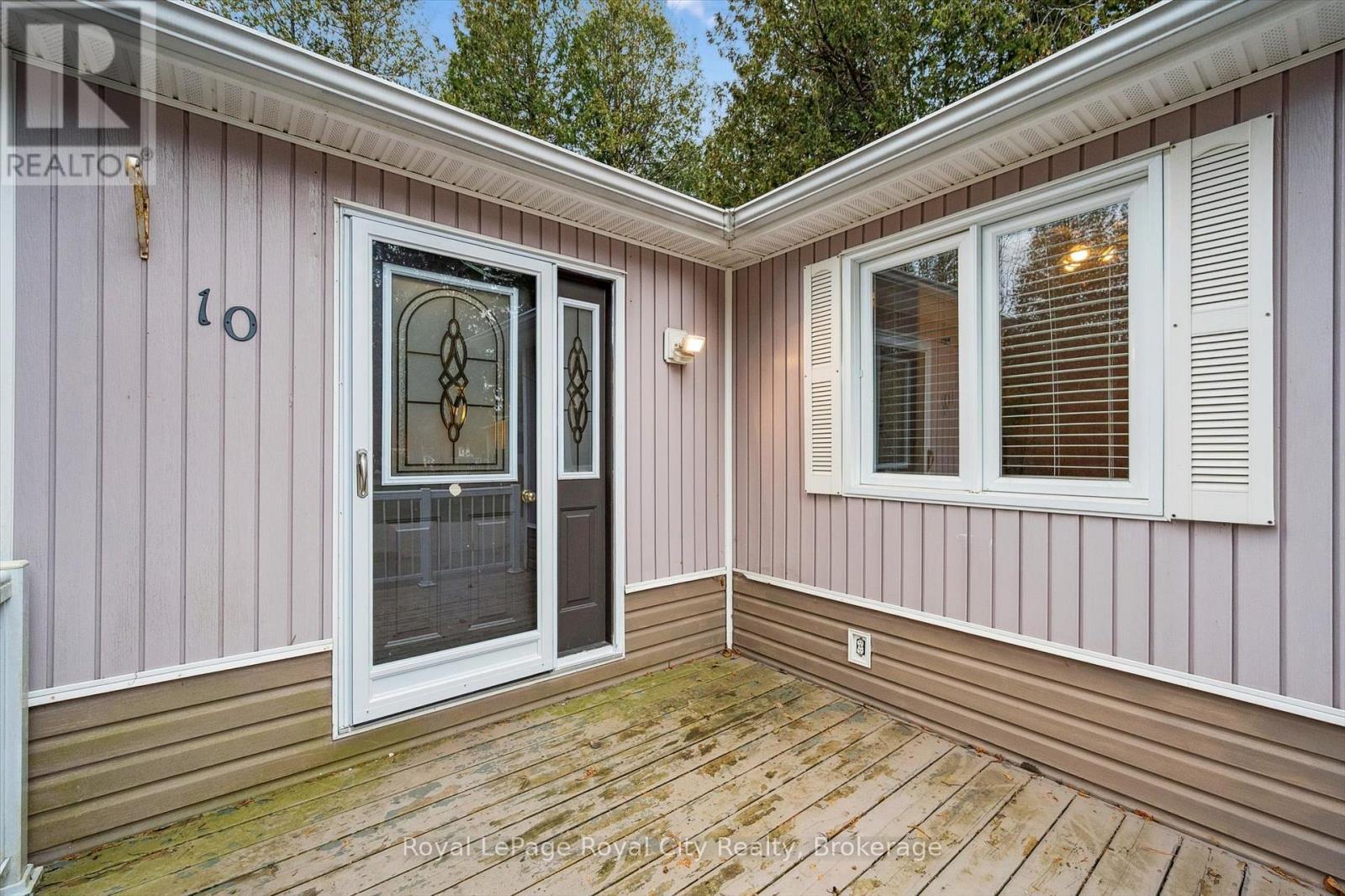 10 Spruce Avenue, Puslinch, ON - Outdoor With Deck Patio Veranda With Exterior