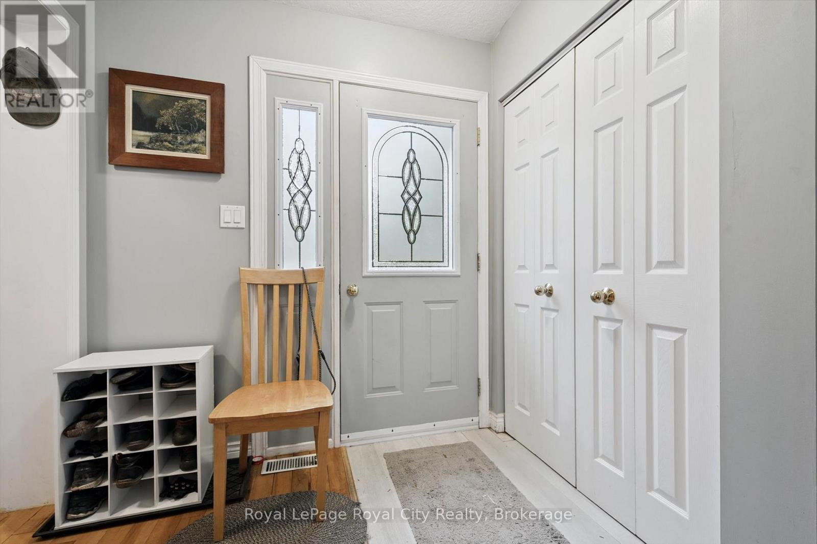 10 Spruce Avenue, Puslinch, ON - Indoor Photo Showing Other Room