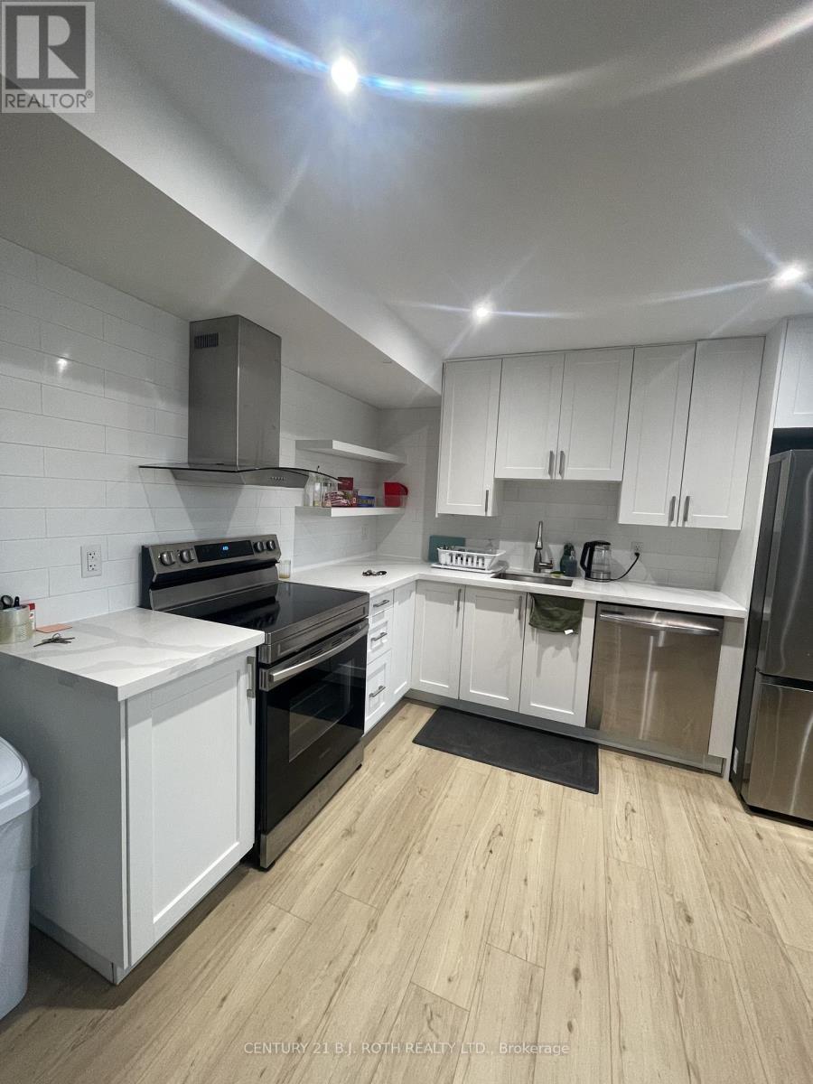 56 Olive Crescent, Orillia, ON - Indoor Photo Showing Kitchen