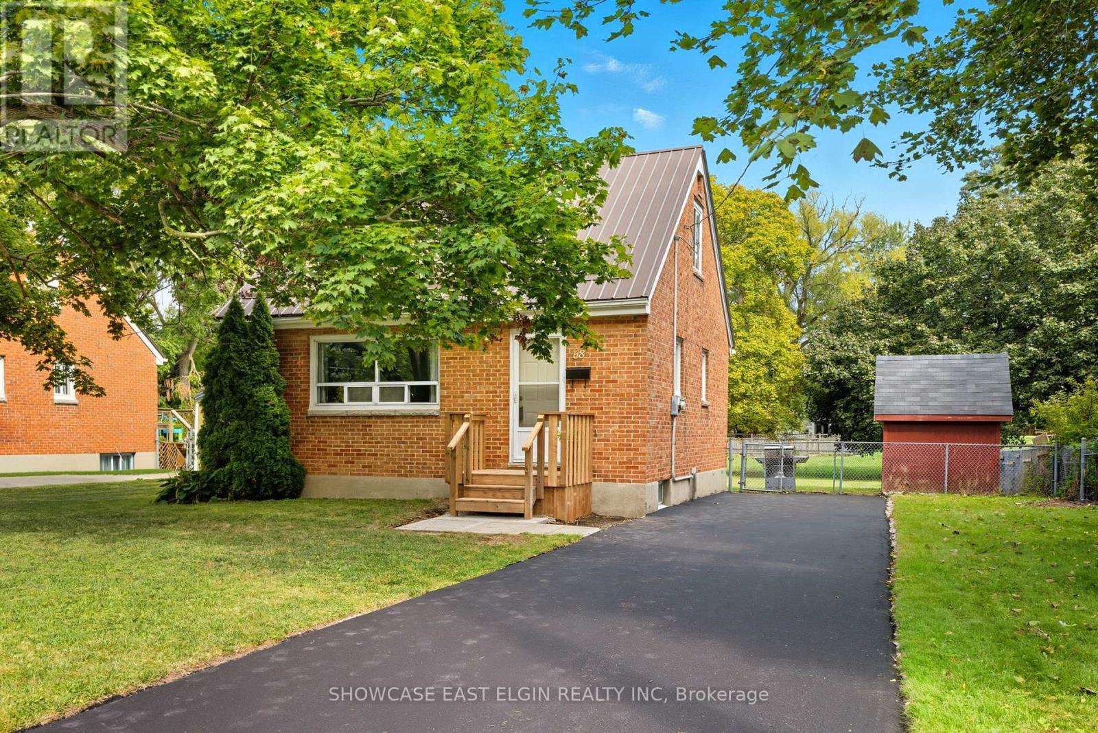 68 Dunkirk Drive, St. Thomas, ON - Outdoor