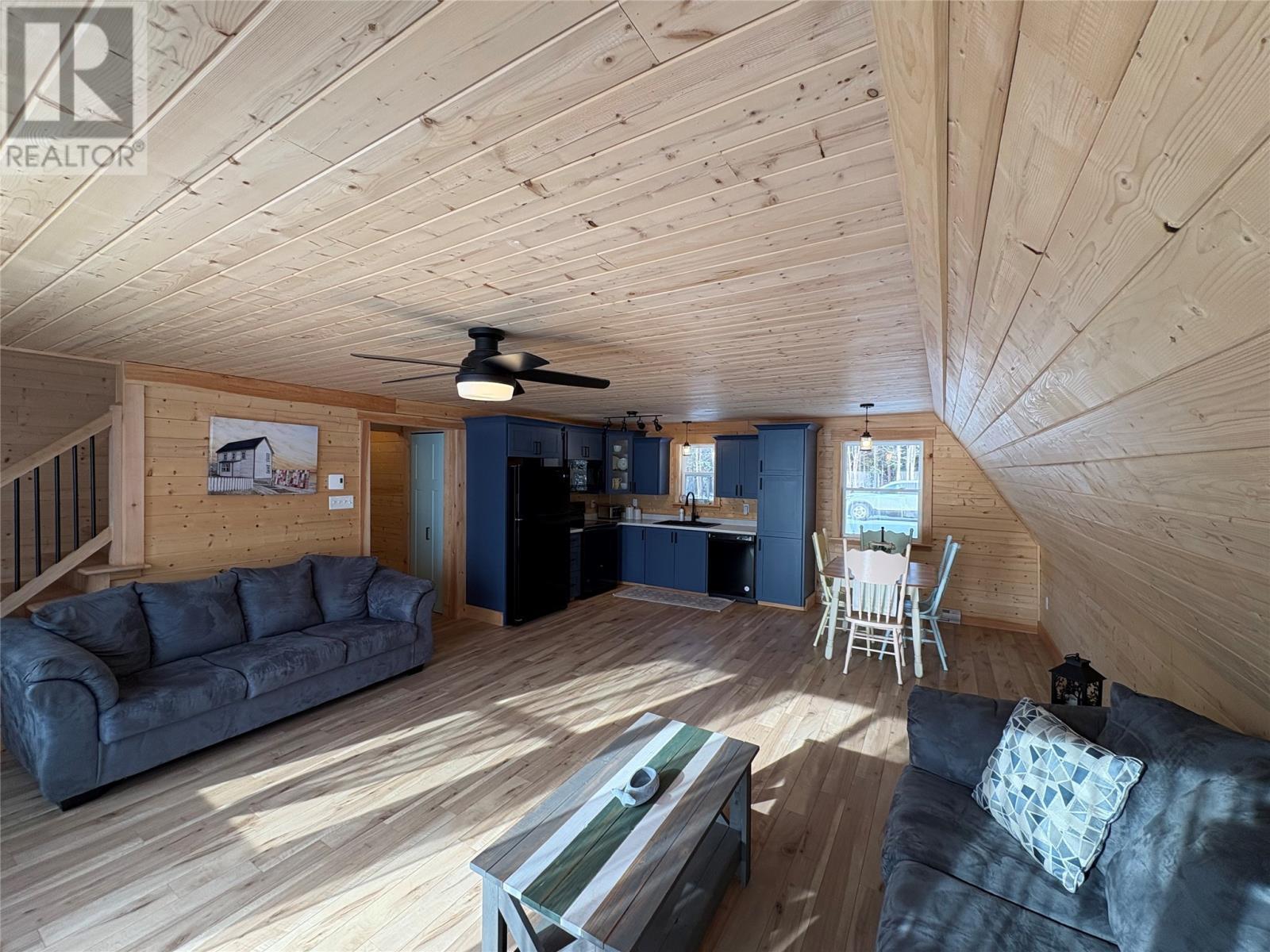 110 Comfort Cove Road, Comfort Cove-Newstead, NL - Indoor Photo Showing Living Room