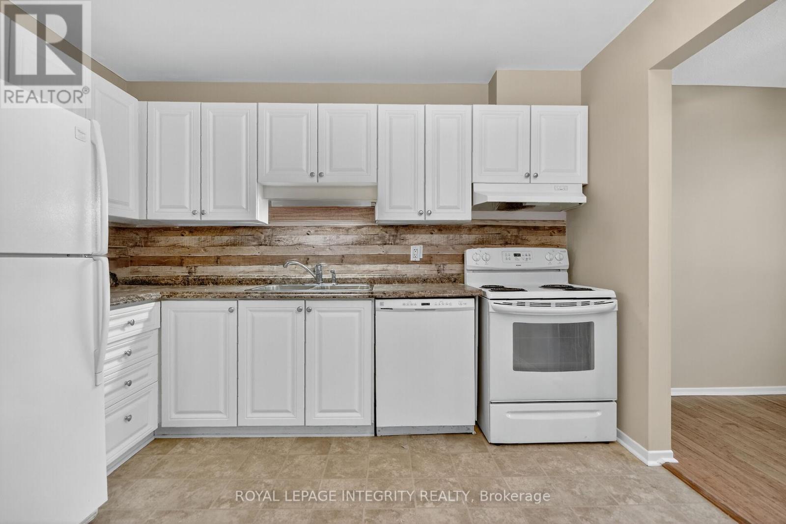 A - 214 Equestrian Drive N, Ottawa, ON - Indoor Photo Showing Kitchen