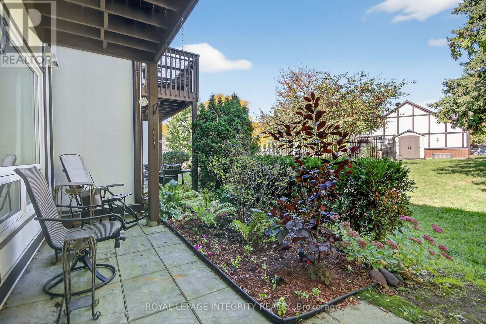 A - 214 Equestrian Drive N, Ottawa, ON - Outdoor