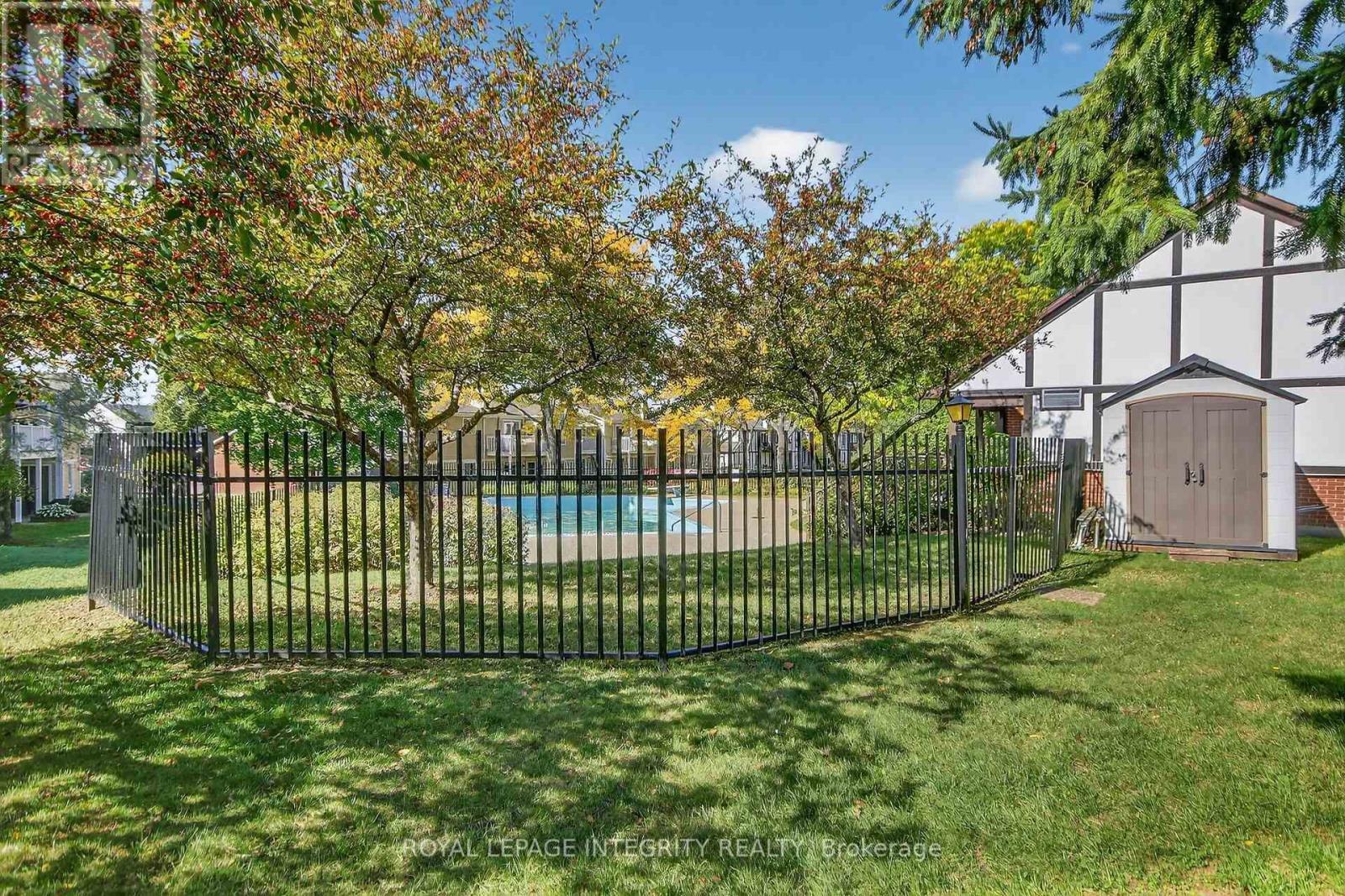 A - 214 Equestrian Drive N, Ottawa, ON - Outdoor