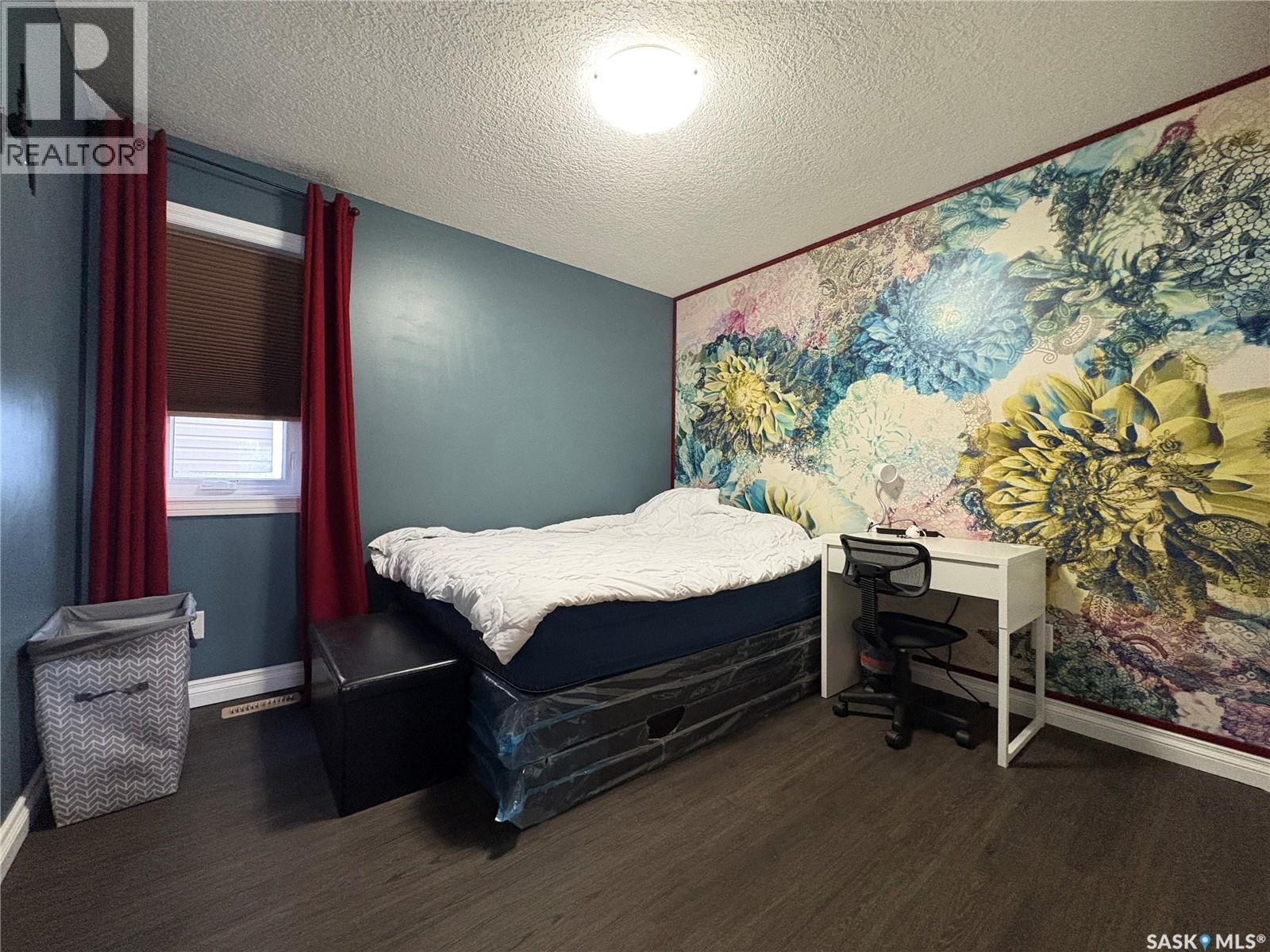 4301 Green Poplar Lane, Regina, SK - Indoor Photo Showing Bedroom