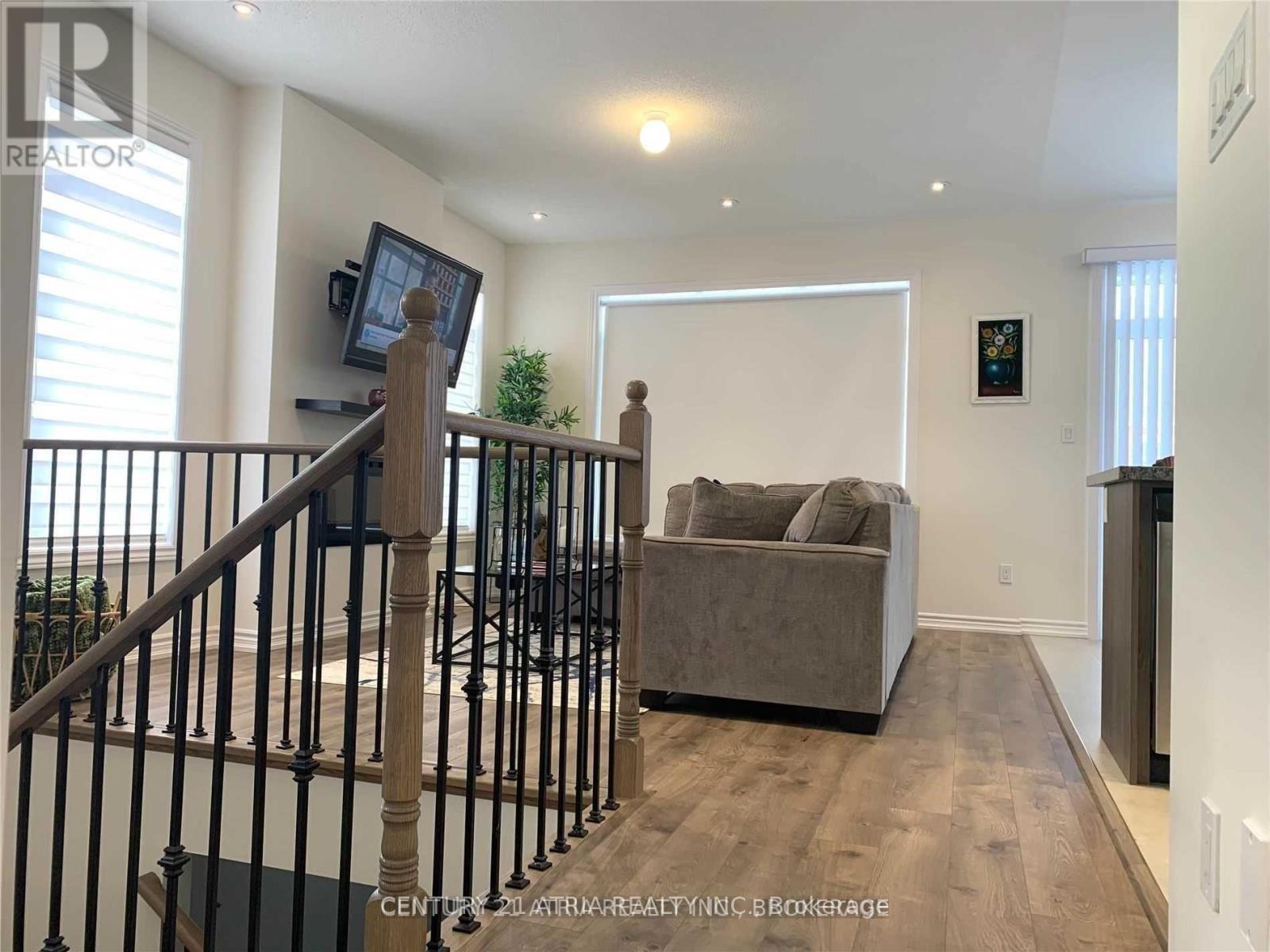 18 Bianca Crescent, Wasaga Beach, ON - Indoor Photo Showing Other Room