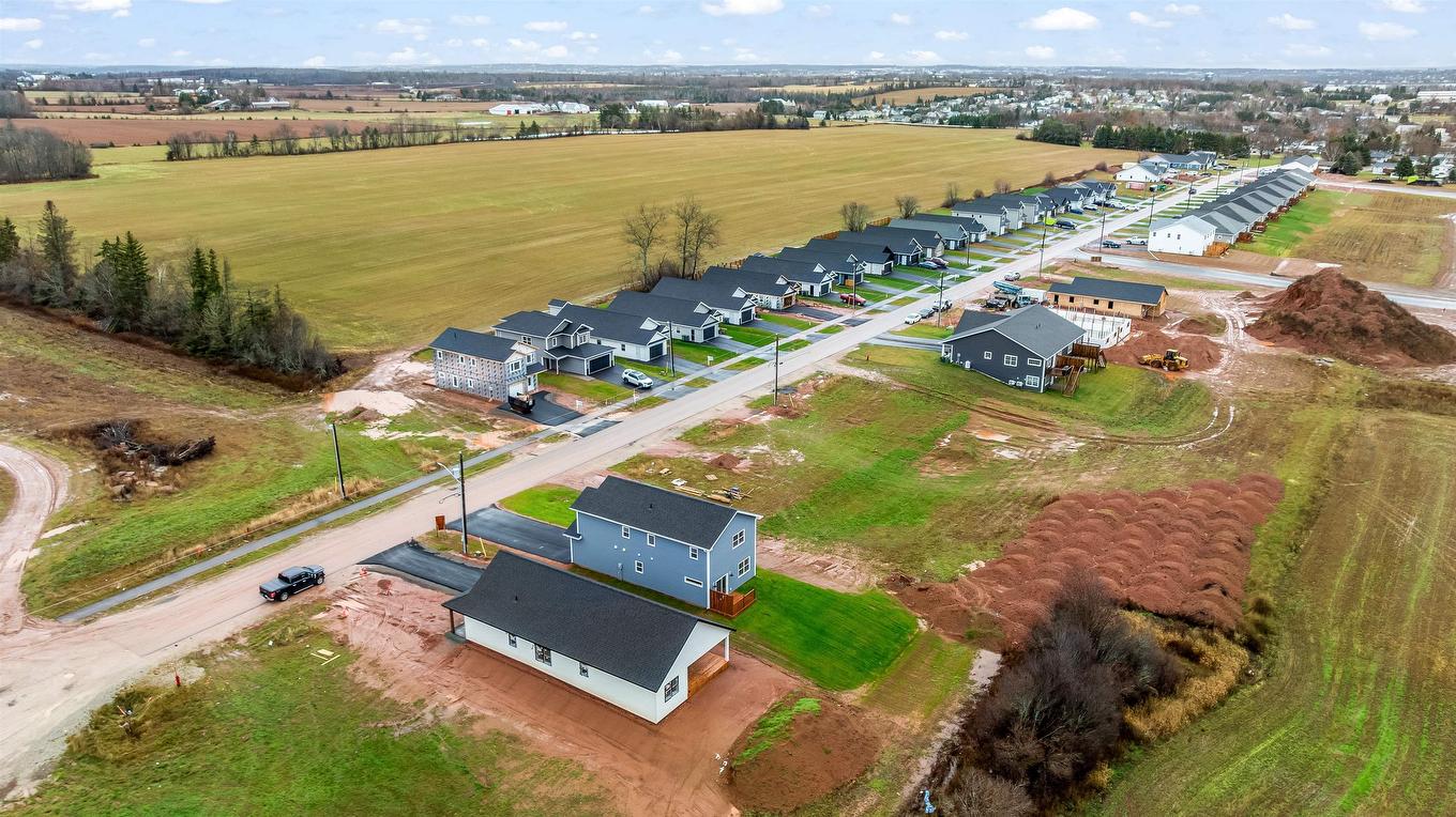 112 Samantha Lane, Cornwall, PE