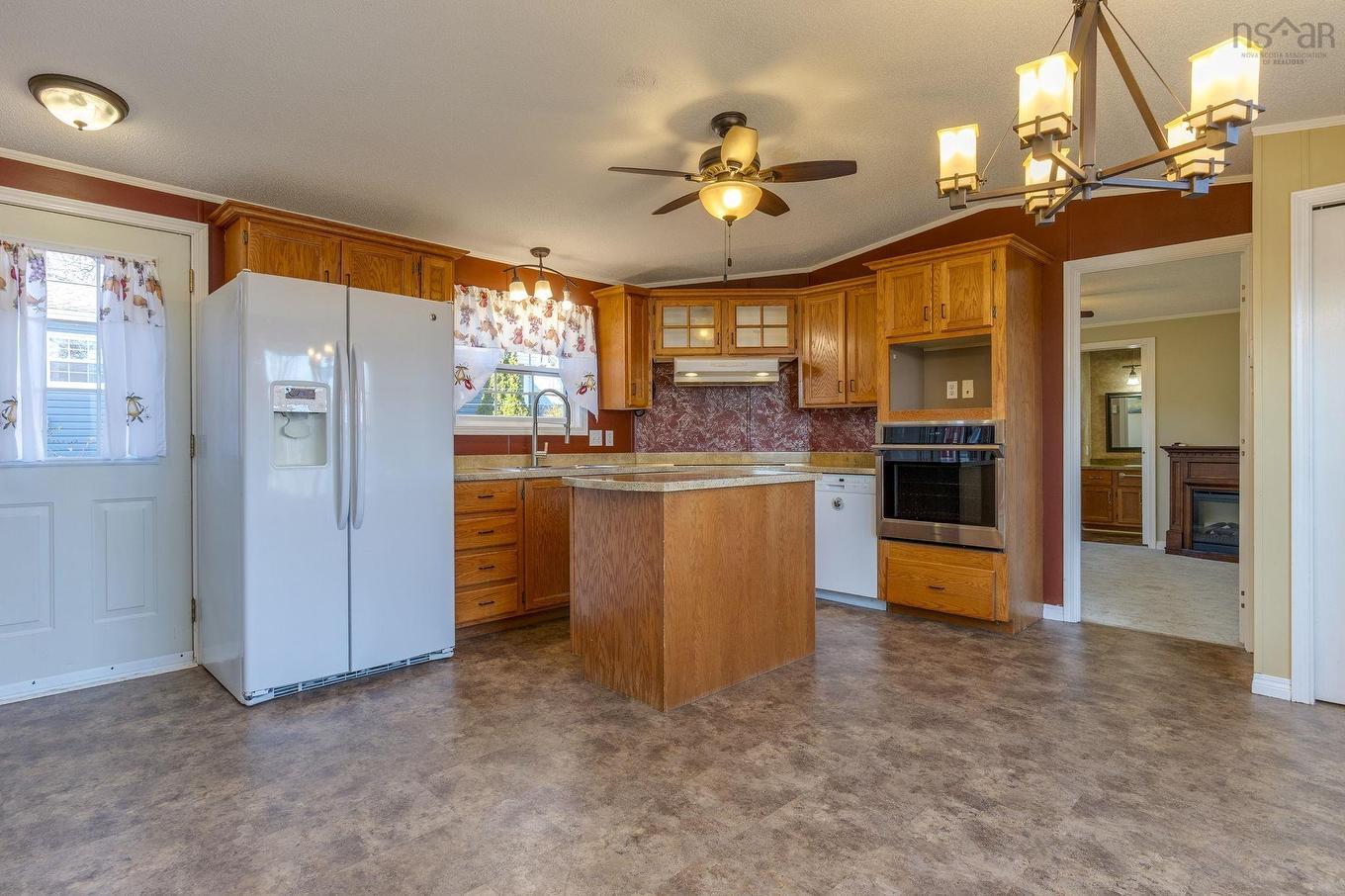 12 Eighth Street, Lucasville, NS