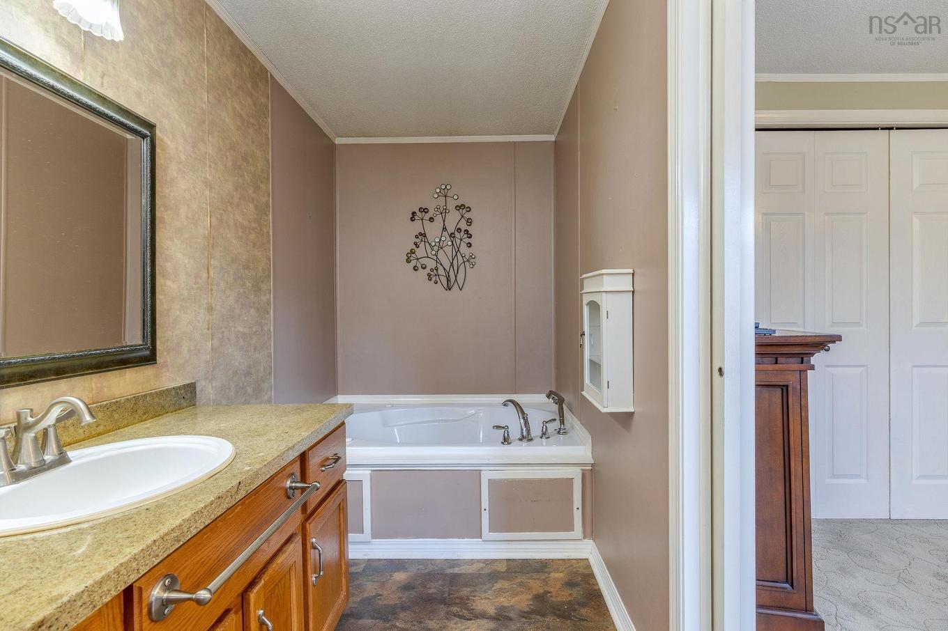 12 Eighth Street, Lucasville, NS