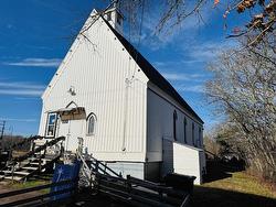 183 Pearl Street River Hebert, NS B0L 1G0