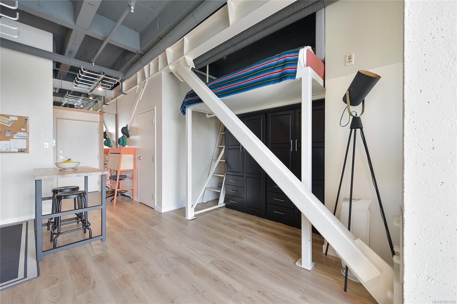 513-1061 Fort St, Victoria, BC - Indoor Photo Showing Other Room