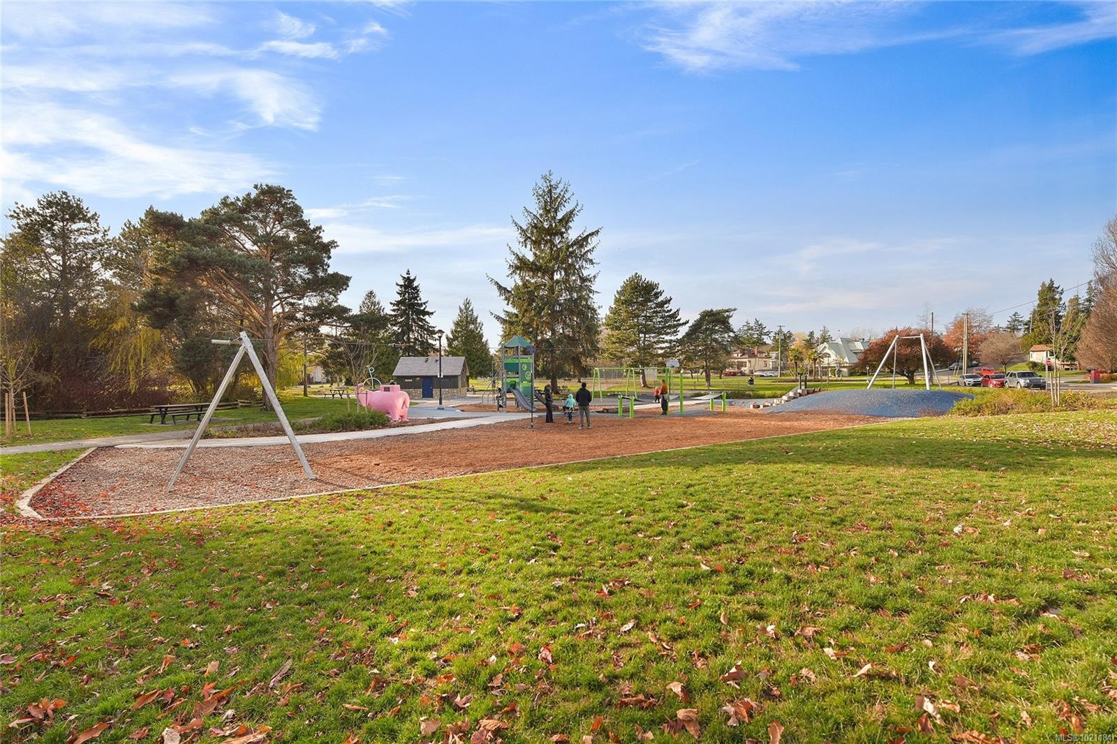 105-3215 Alder St, Saanich, BC - Outdoor With View