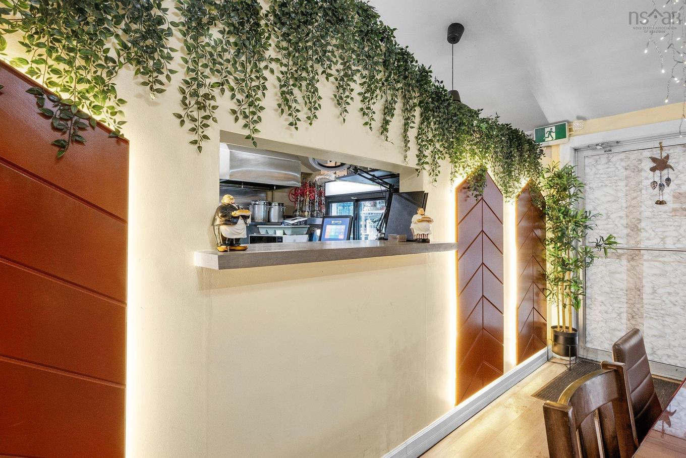 815 Bedford Highway, Halifax, NS