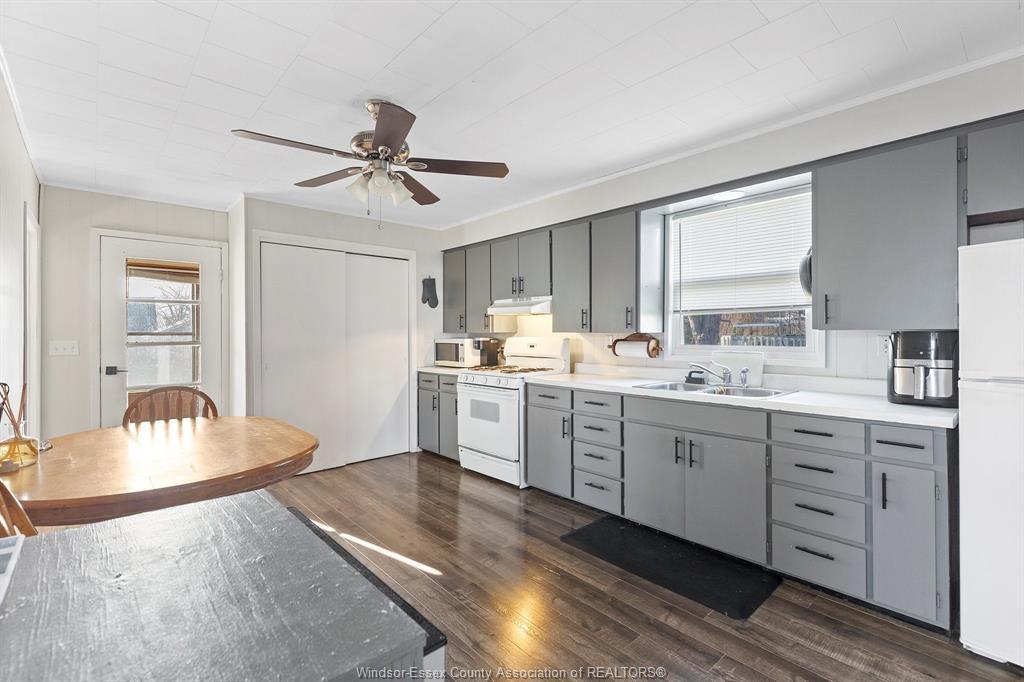 100 Elm Street, Wheatley, ON