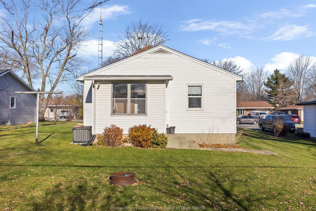 100 Elm Street, Wheatley, ON