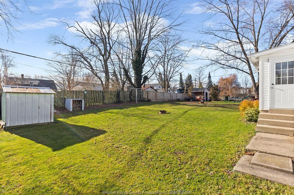 100 Elm Street, Wheatley, ON