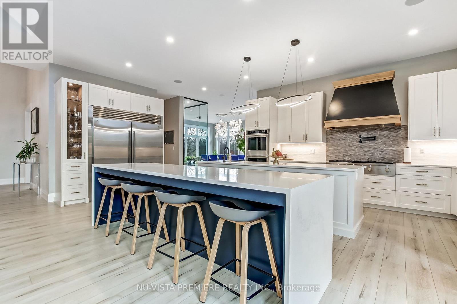 5233 Line 2 Line, Perth South (Blanshard), ON - Indoor Photo Showing Kitchen With Upgraded Kitchen