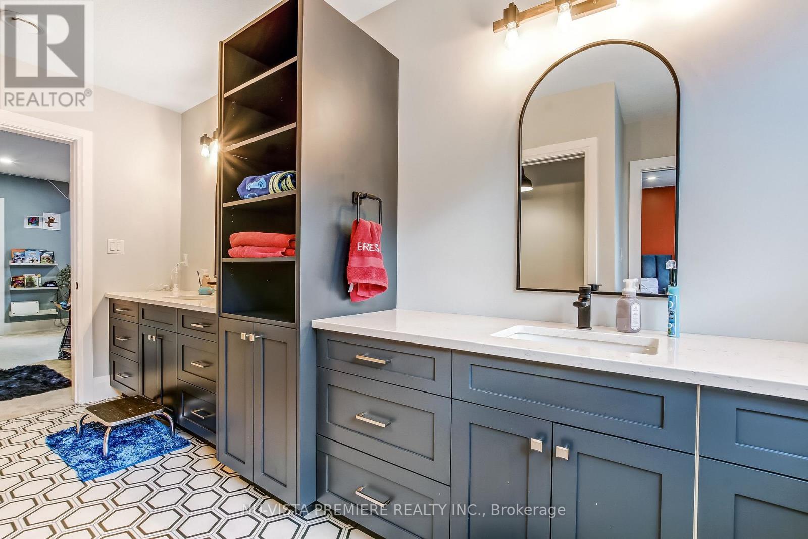 5233 Line 2 Line, Perth South (Blanshard), ON - Indoor Photo Showing Bathroom