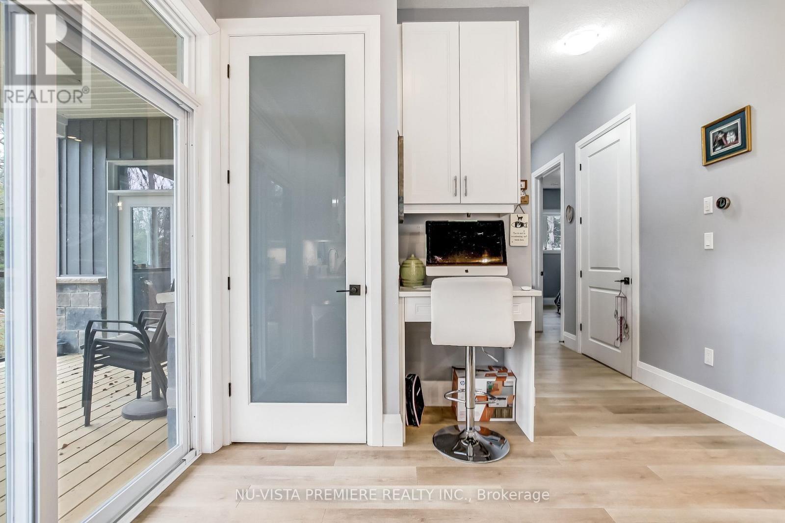 5233 Line 2 Line, Perth South (Blanshard), ON - Indoor Photo Showing Other Room