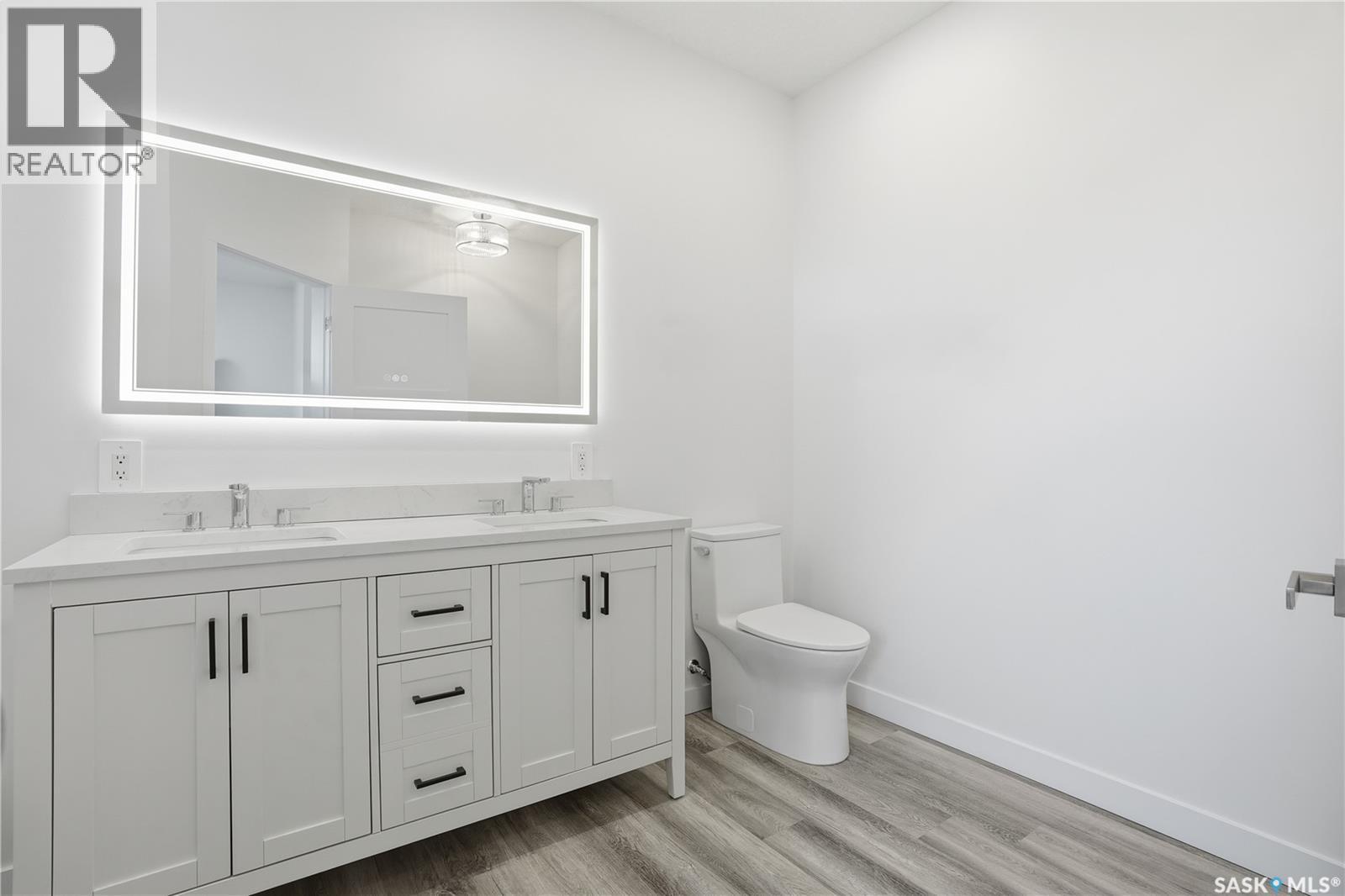 3130 Garnet Street, Regina, SK - Indoor Photo Showing Bathroom