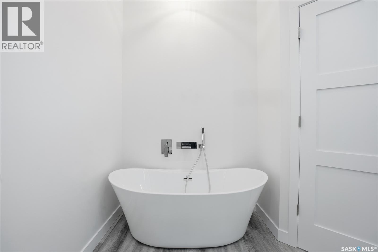 3130 Garnet Street, Regina, SK - Indoor Photo Showing Bathroom