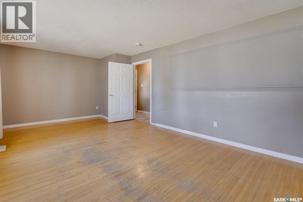 2 Deergrove Crescent, Regina, SK - Indoor Photo Showing Other Room
