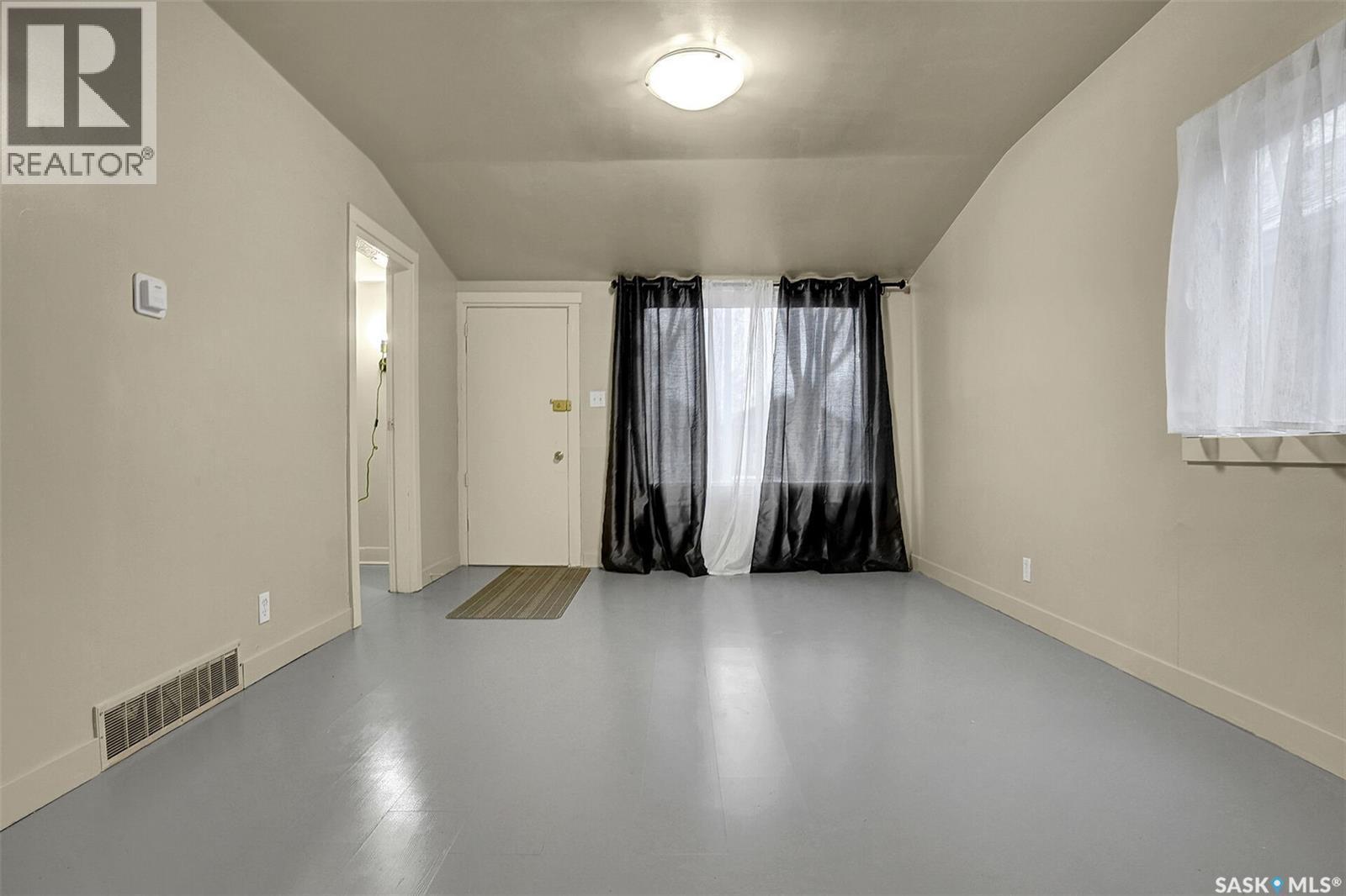 2234 Winnipeg Street, Regina, SK - Indoor Photo Showing Other Room