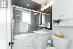 4-Pce Bath with Soaker Tub -