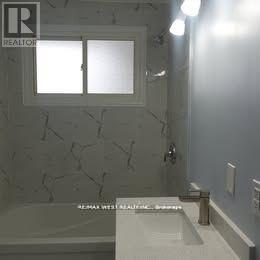 72 Daphne Crescent, Barrie, ON - Indoor