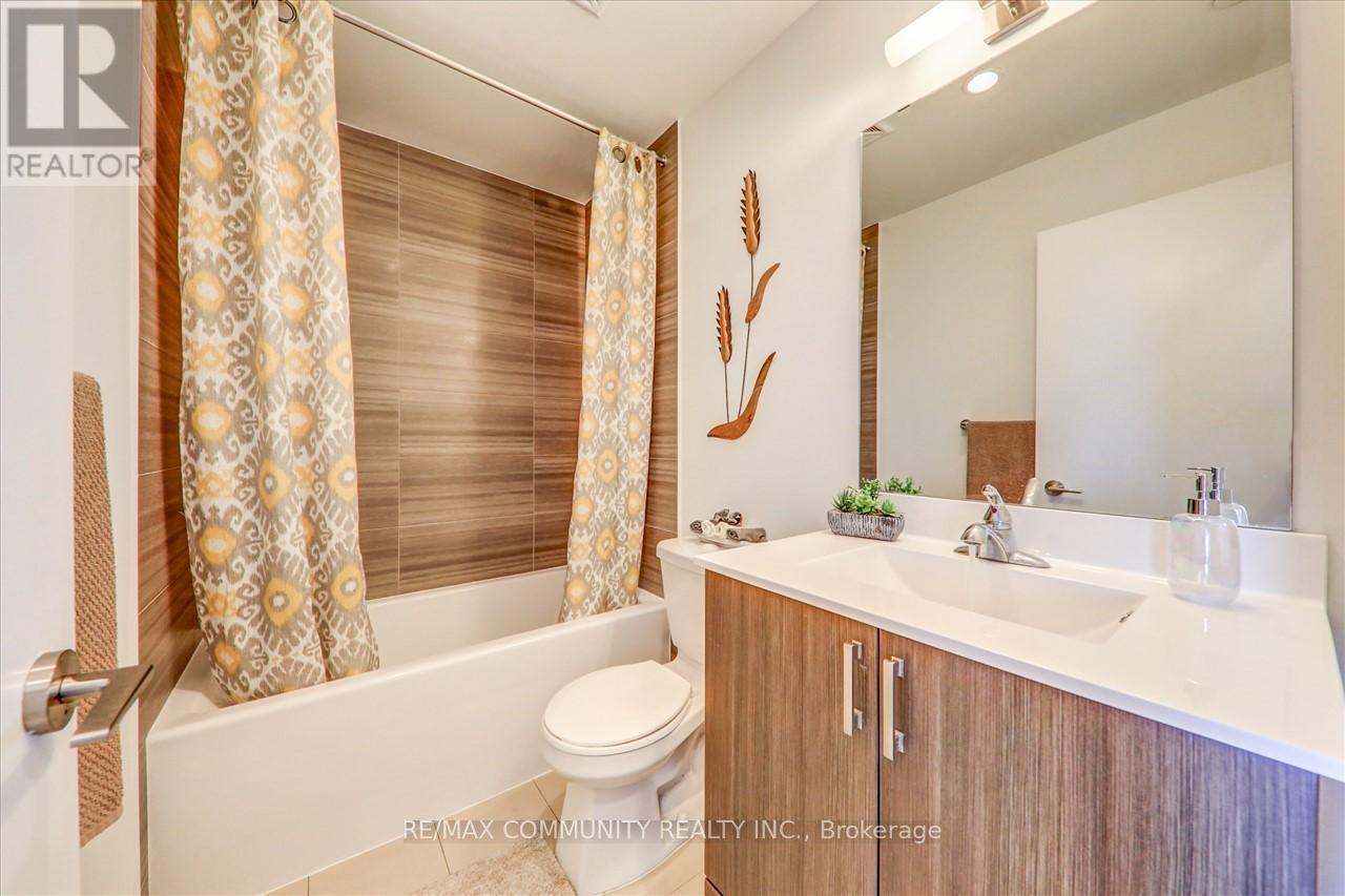 3012 - 55 Ann O'Reilly Road, Toronto, ON - Indoor Photo Showing Bathroom