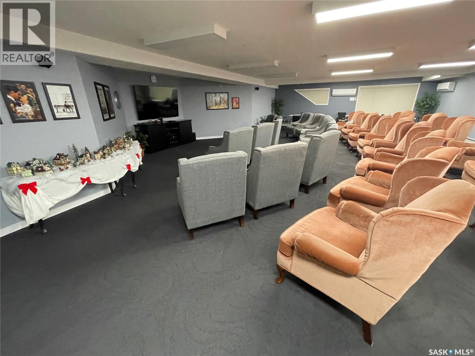 340 325 Keevil Crescent, Saskatoon, SK - Indoor