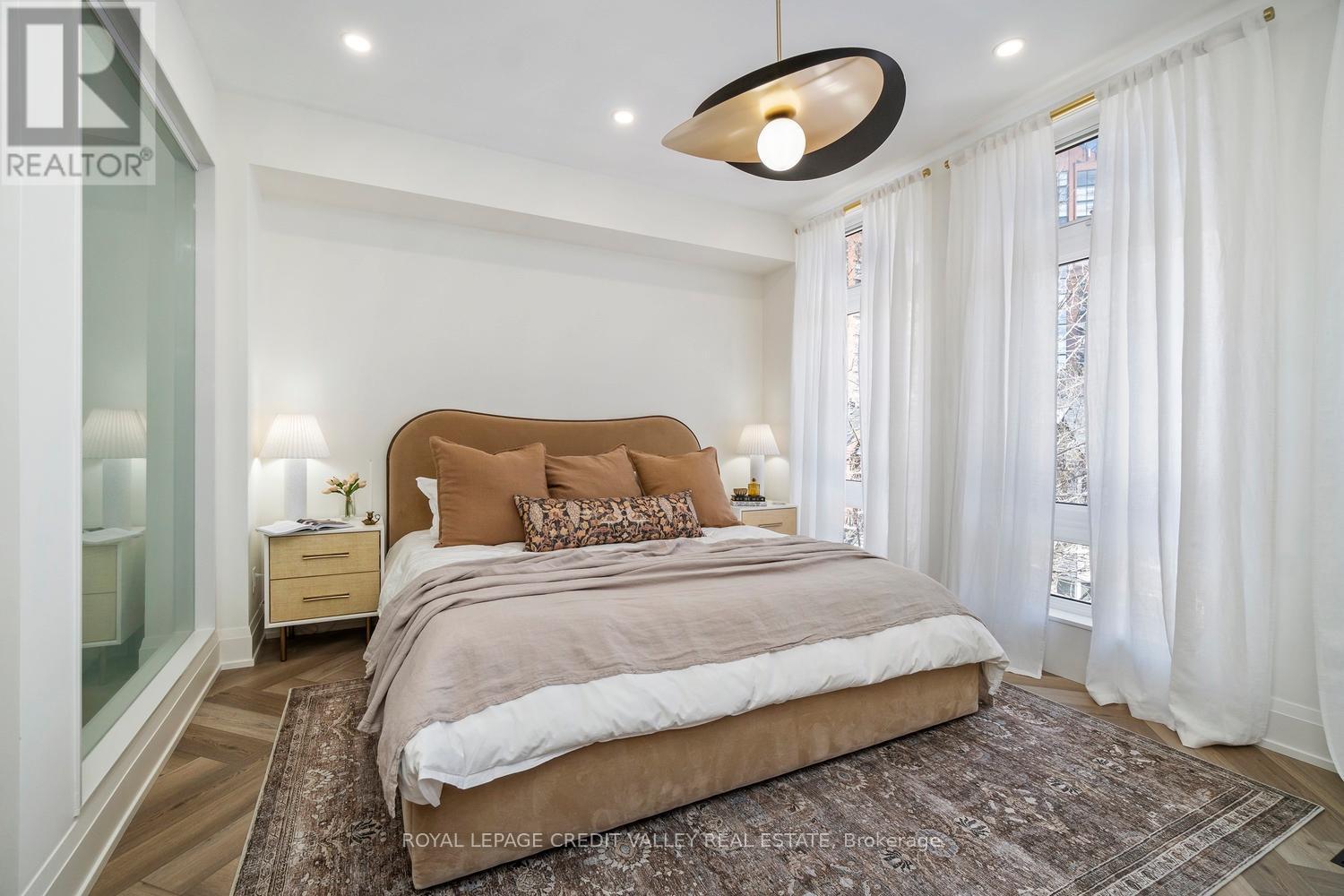 60A Tecumseth Street, Toronto, ON - Indoor Photo Showing Bedroom