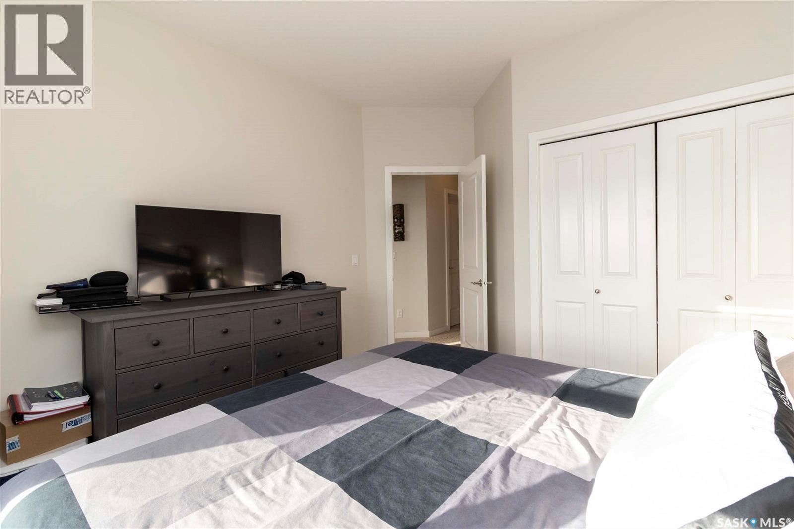 2208 1015 Patrick Crescent, Saskatoon, SK - Indoor Photo Showing Bedroom