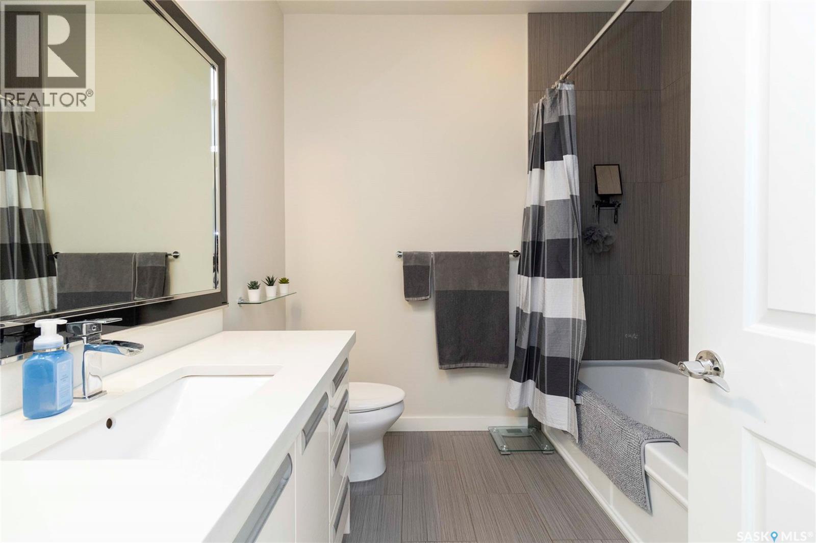 2208 1015 Patrick Crescent, Saskatoon, SK - Indoor Photo Showing Bathroom