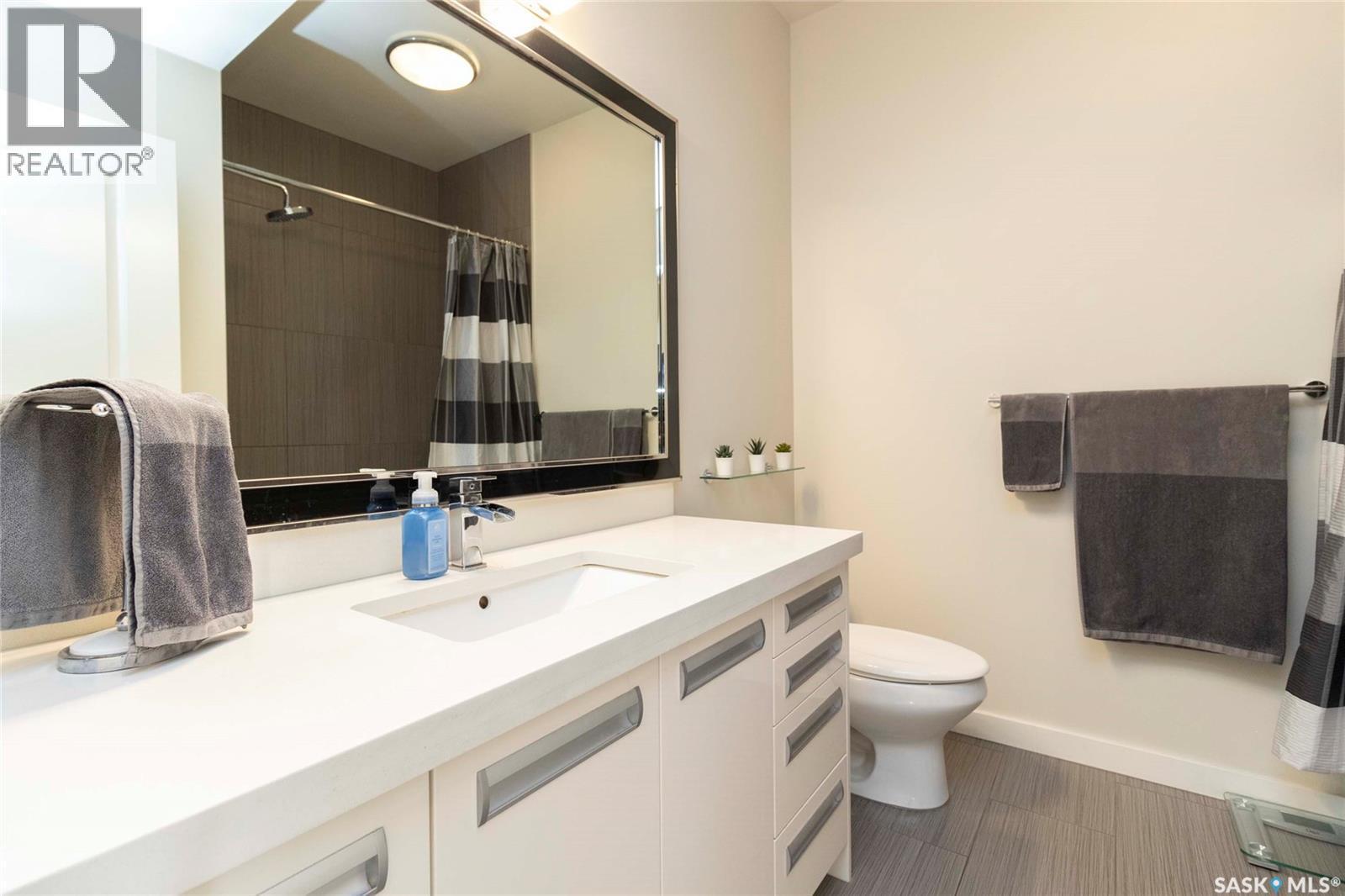 2208 1015 Patrick Crescent, Saskatoon, SK - Indoor Photo Showing Bathroom