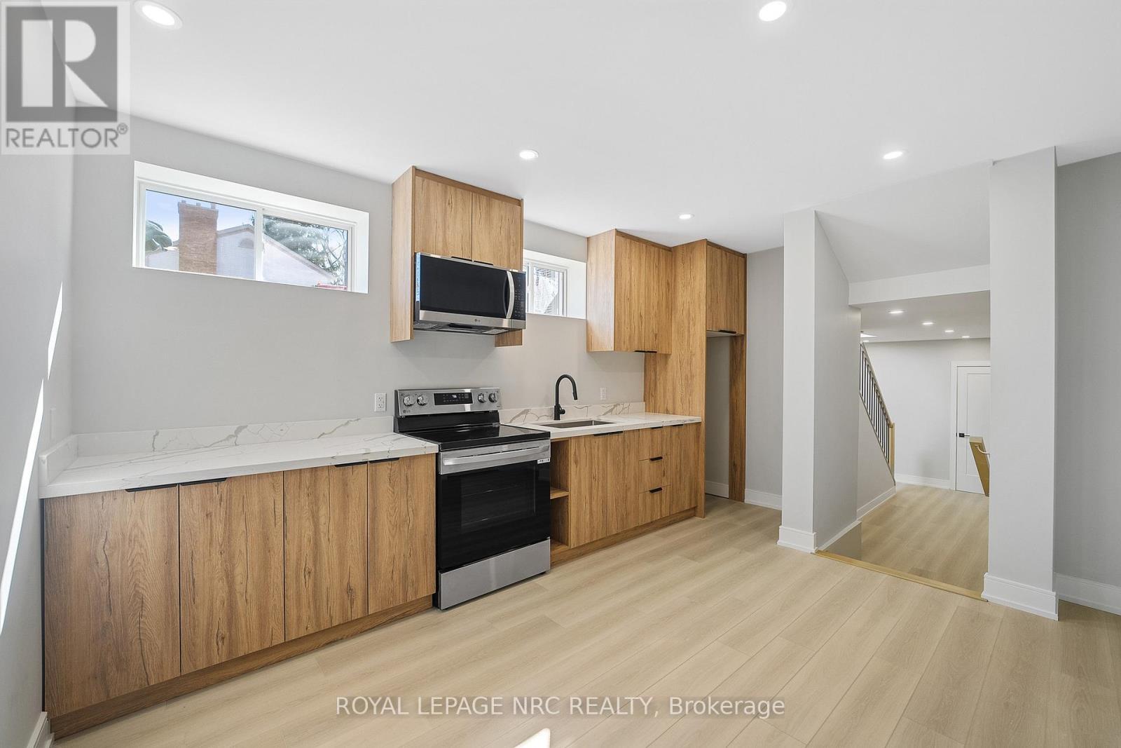 Lower - 668 Quaker Road, Welland (N. Welland), ON - Indoor Photo Showing Kitchen