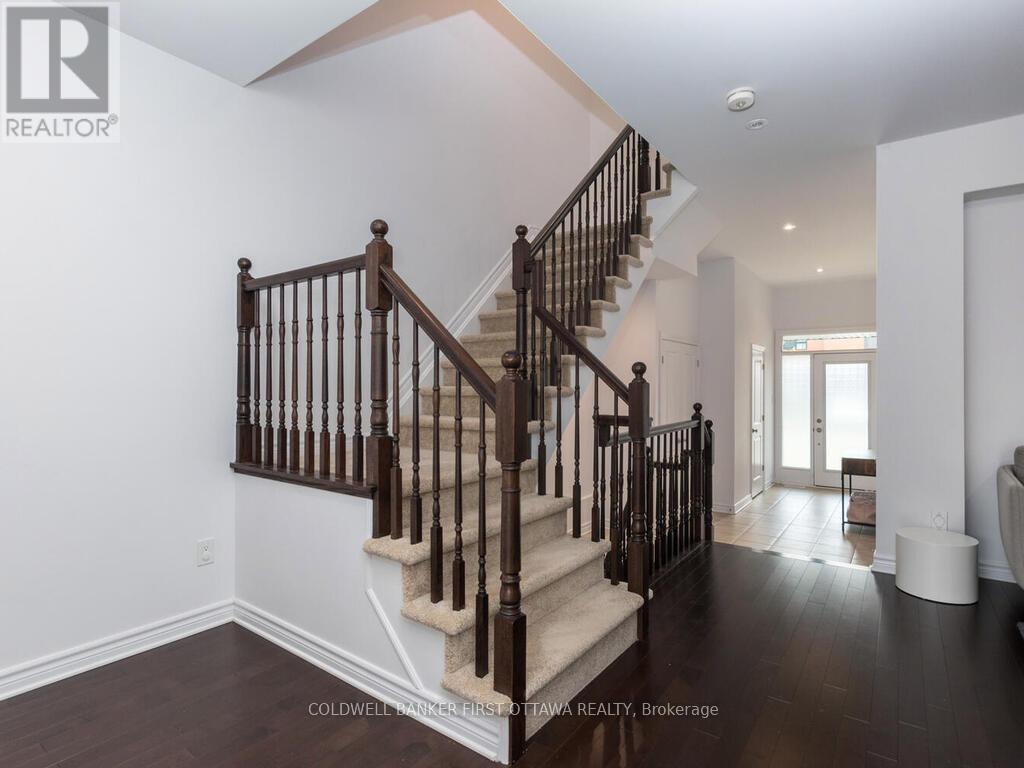 736 Twist Way, Ottawa, ON - Indoor Photo Showing Other Room