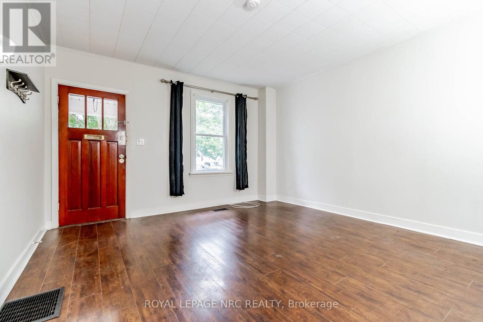 1 - 53 Wellington Street, St. Catharines (Downtown), ON - Indoor Photo Showing Other Room