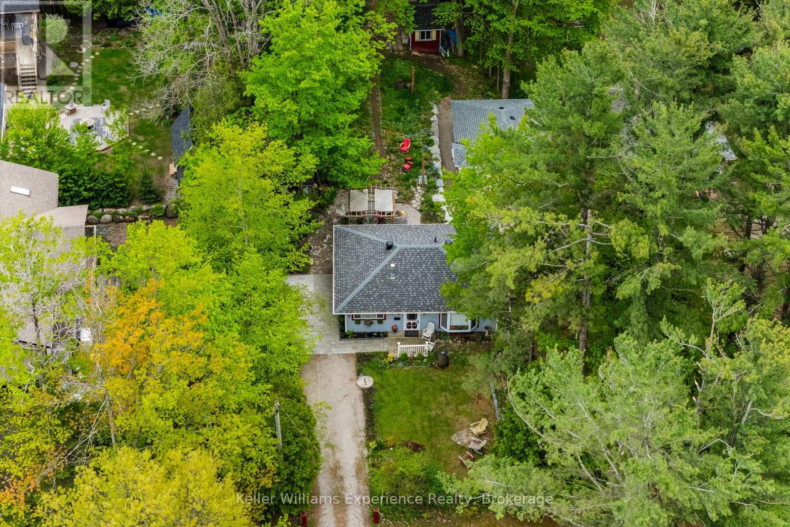 9 Harras Avenue, Tiny, ON - Outdoor