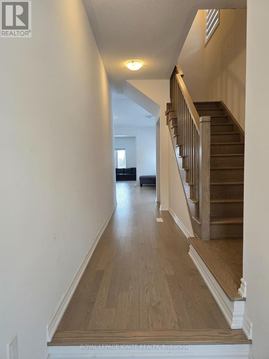 387 Russell Street, Southgate, ON - Indoor Photo Showing Other Room