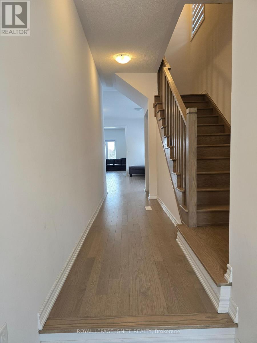 387 Russell Street, Southgate, ON - Indoor Photo Showing Other Room