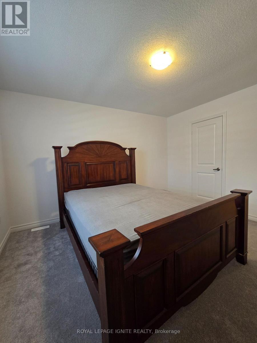 387 Russell Street, Southgate, ON - Indoor Photo Showing Bedroom