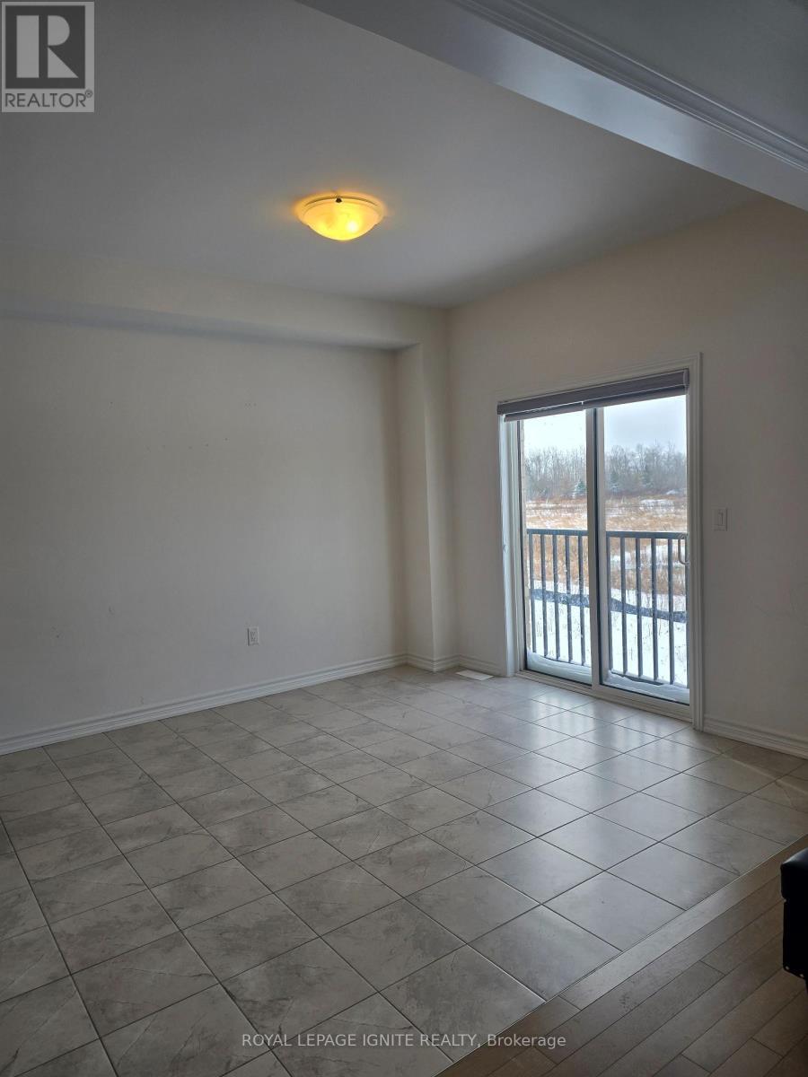 387 Russell Street, Southgate, ON - Indoor Photo Showing Other Room