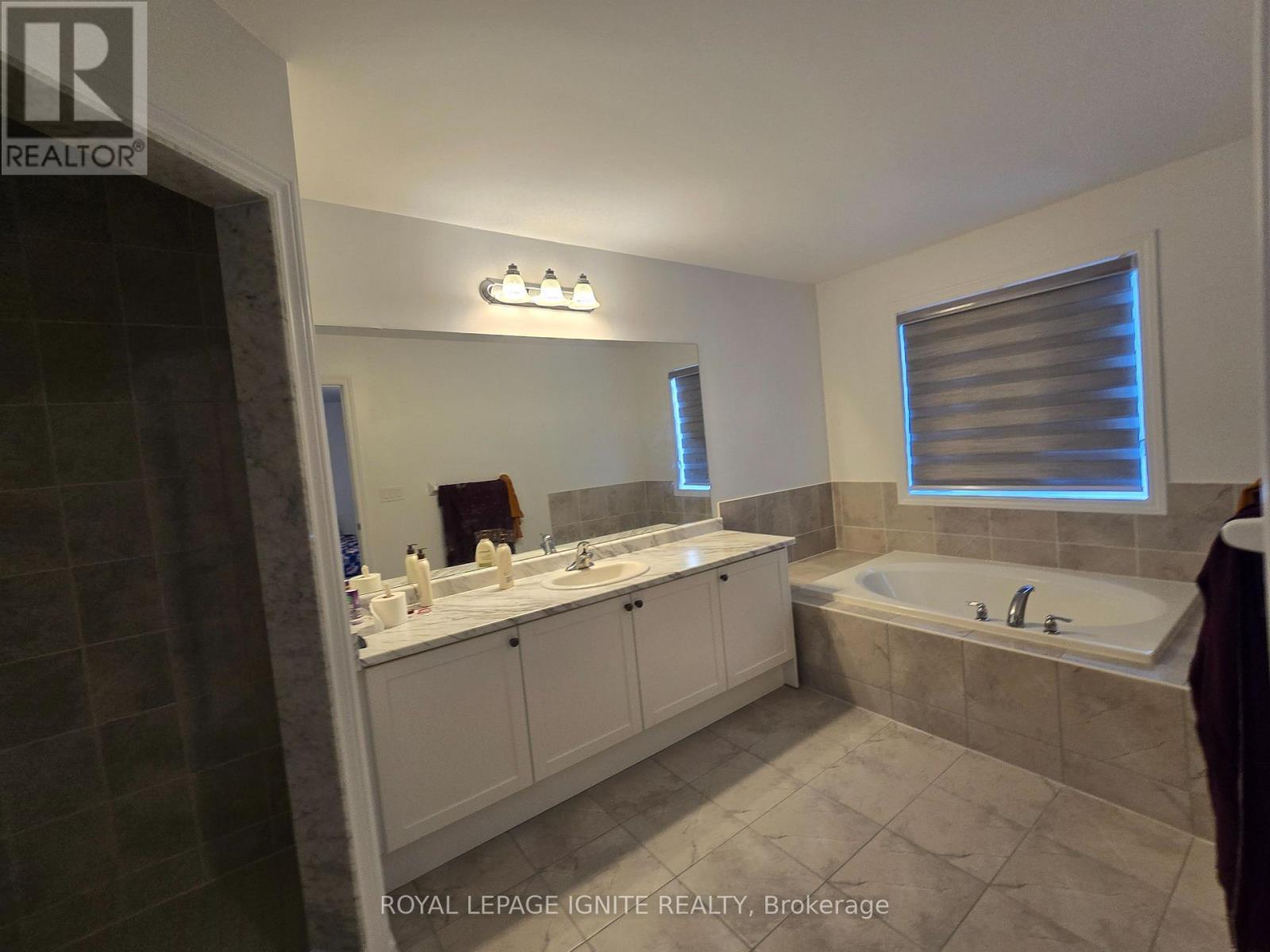 387 Russell Street, Southgate, ON - Indoor Photo Showing Bathroom